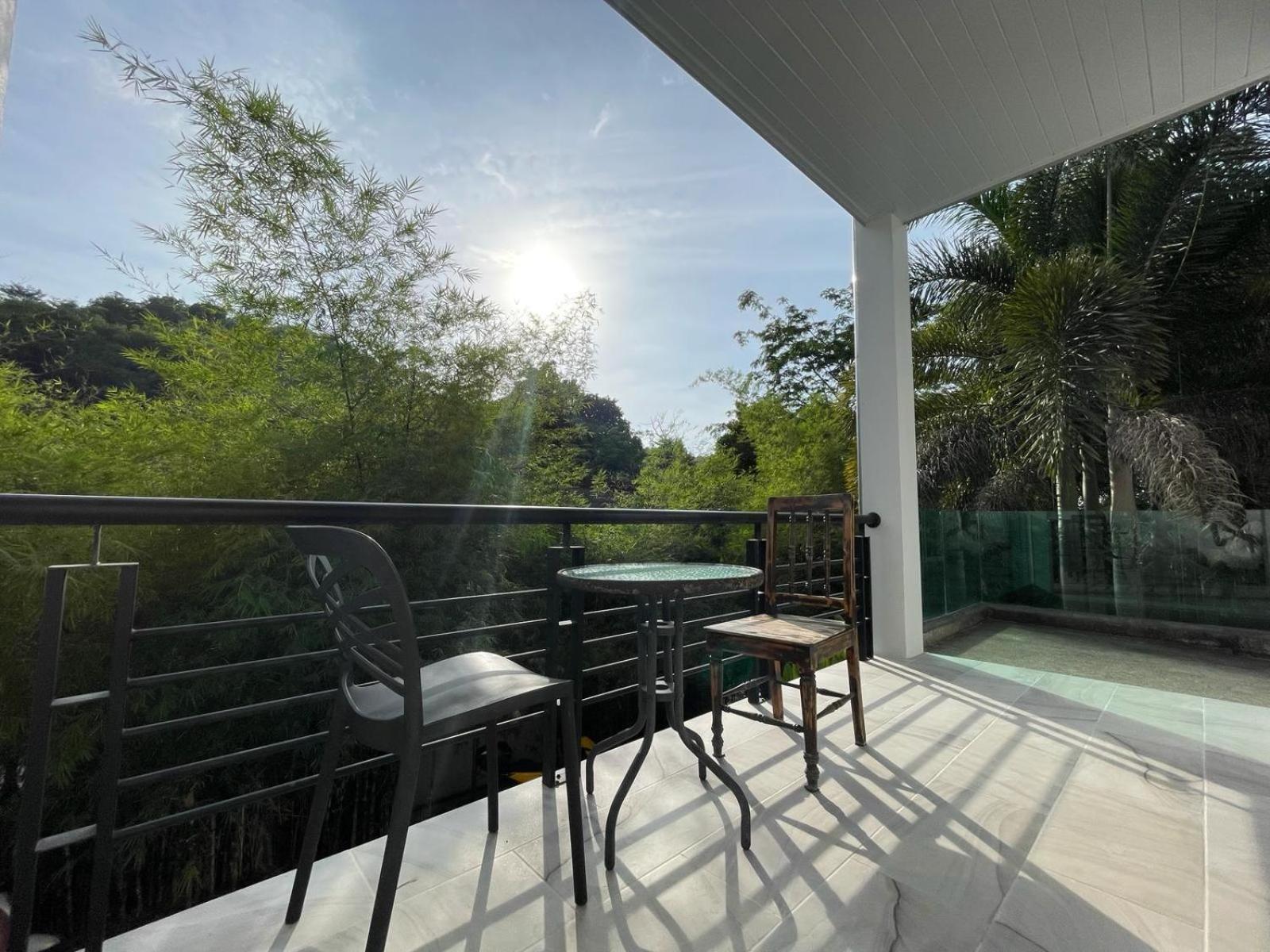 Little Kamala Hill Aparthotel ภายนอก รูปภาพ