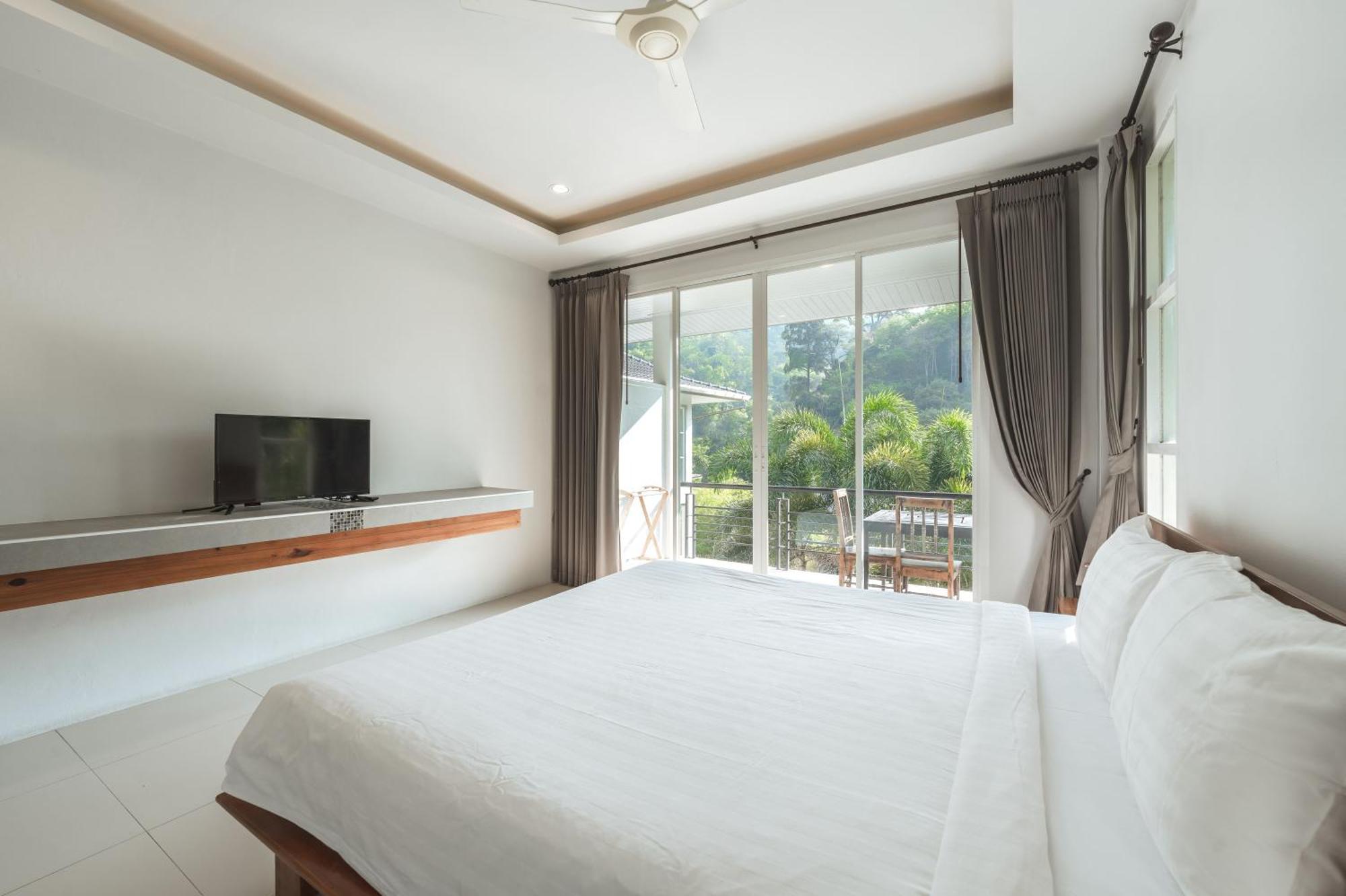 Little Kamala Hill Aparthotel ภายนอก รูปภาพ