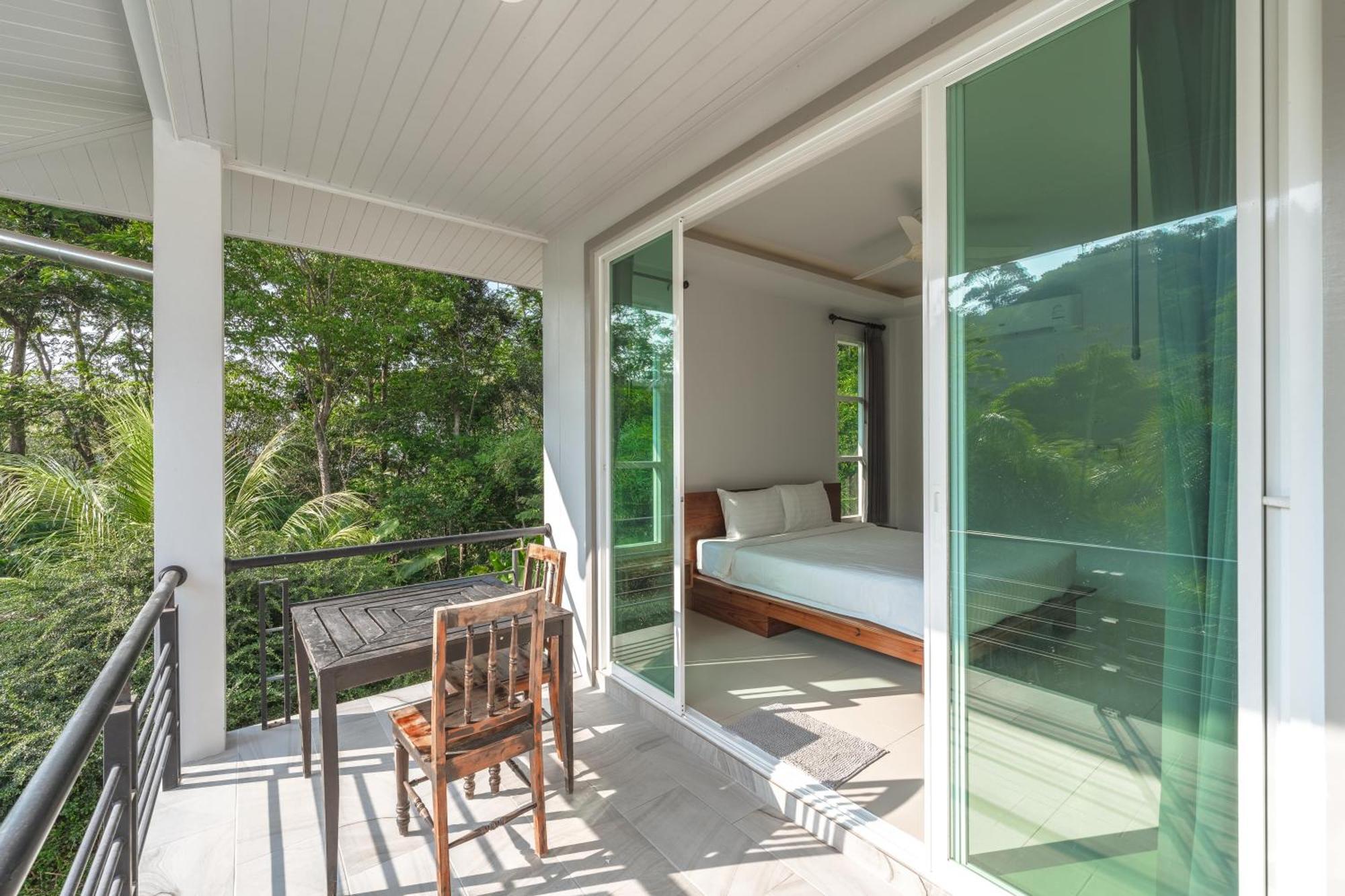 Little Kamala Hill Aparthotel ภายนอก รูปภาพ