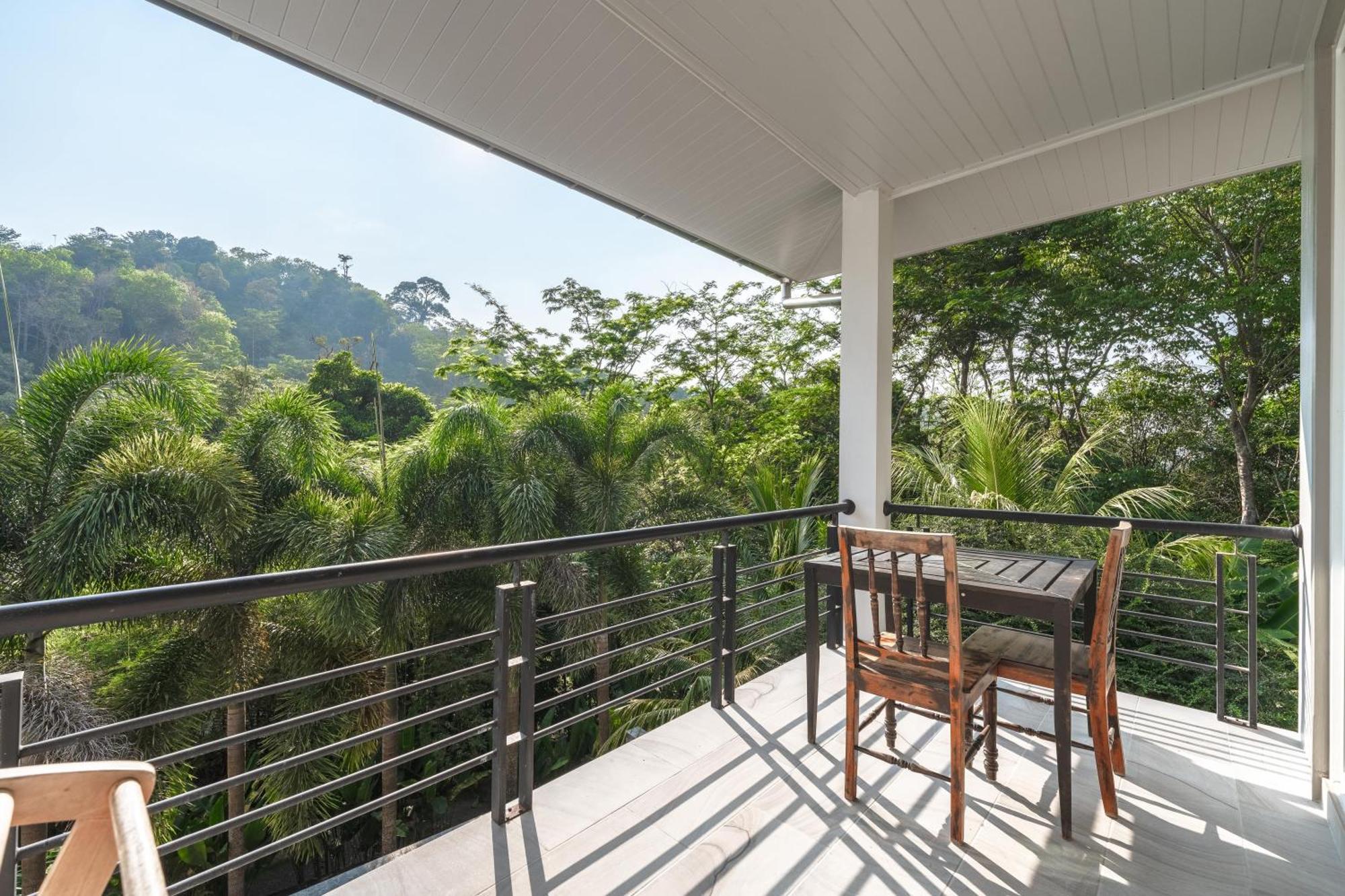 Little Kamala Hill Aparthotel ภายนอก รูปภาพ